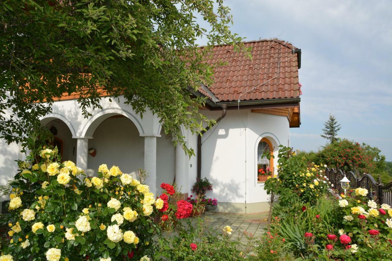 Pension Restaurant Rosenberg Jennersdorf Exterior foto